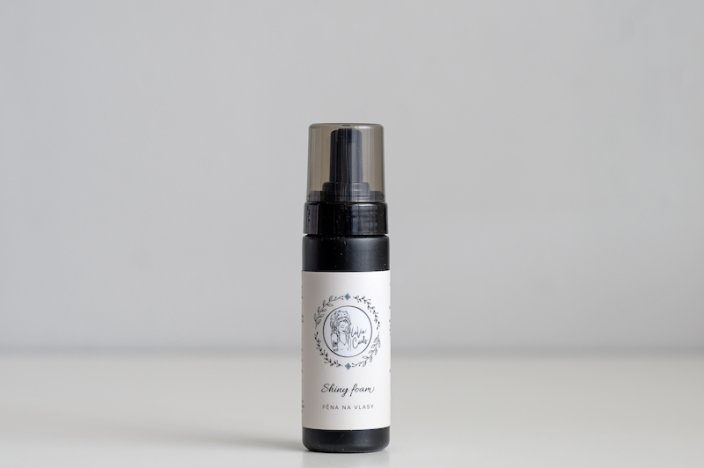 Pěna na vlasy - Shiny foam - Objem: 180 ml
